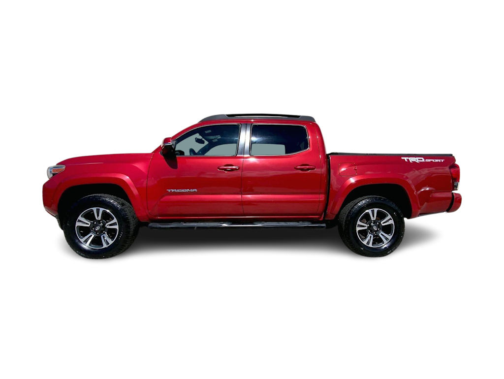 Thumbnail: 2017 Toyota Tacoma - 3
