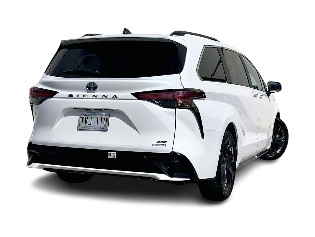 Thumbnail: 2024 Toyota Sienna - 23
