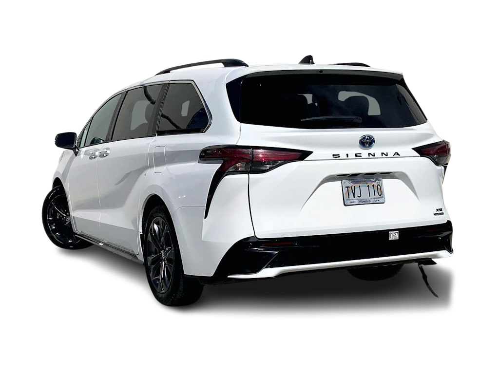 Thumbnail: 2024 Toyota Sienna - 4