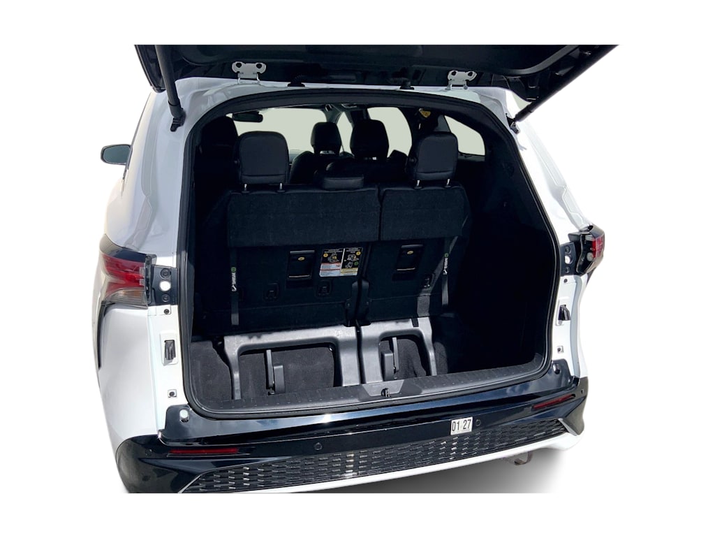 Thumbnail: 2024 Toyota Sienna - 19
