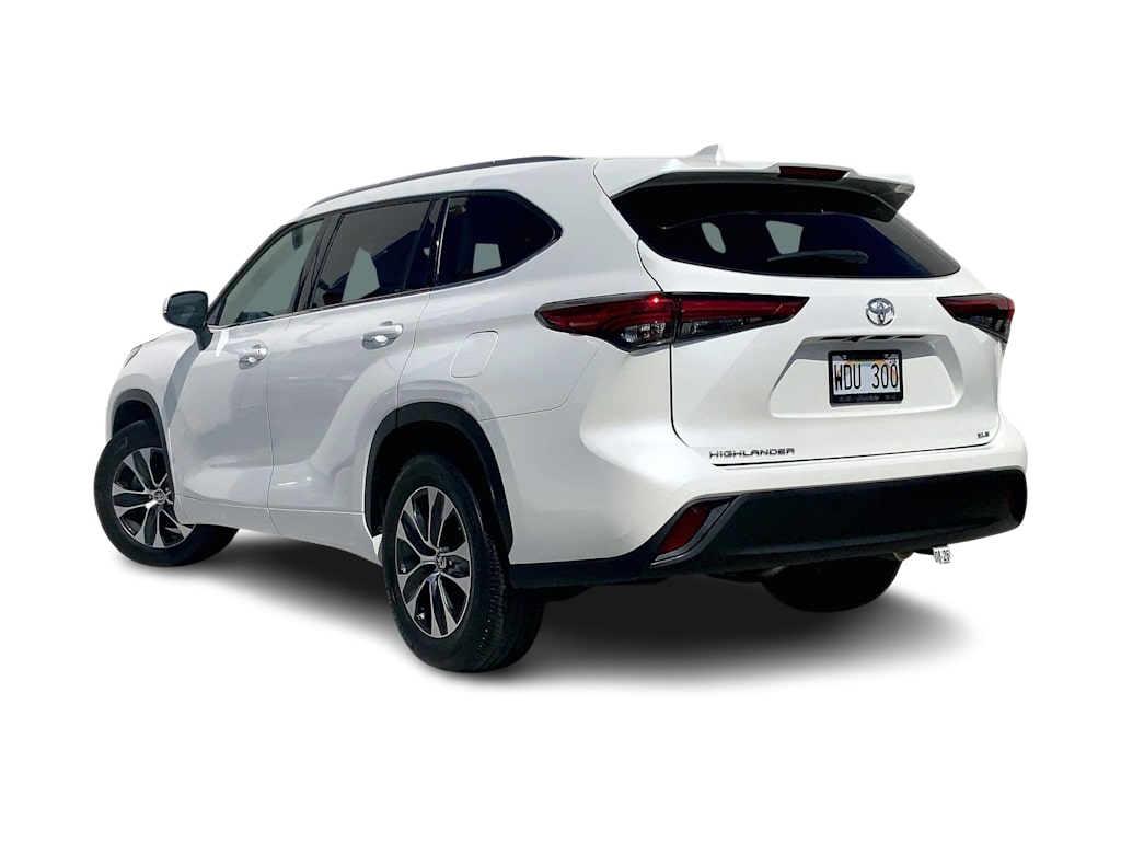 Thumbnail: 2021 Toyota Highlander - 4