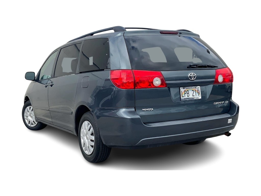 Thumbnail: 2010 Toyota Sienna - 4
