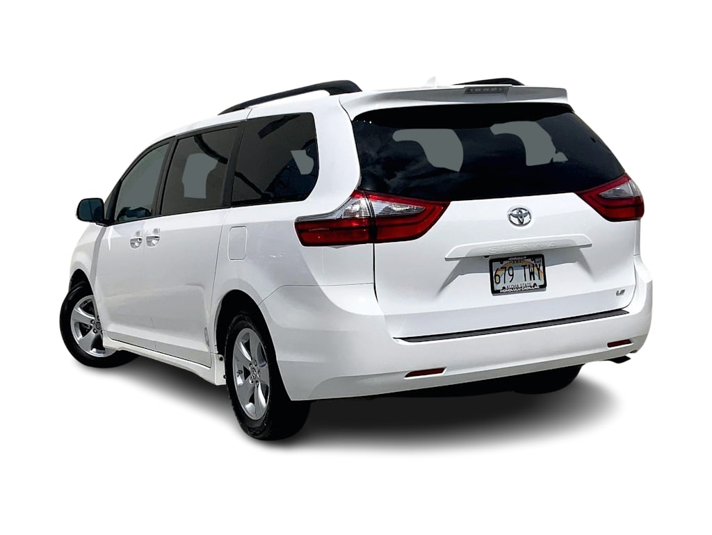 Thumbnail: 2020 Toyota Sienna - 4