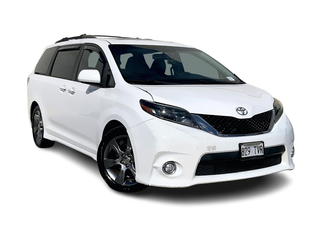 Thumbnail: 2015 Toyota Sienna - 21