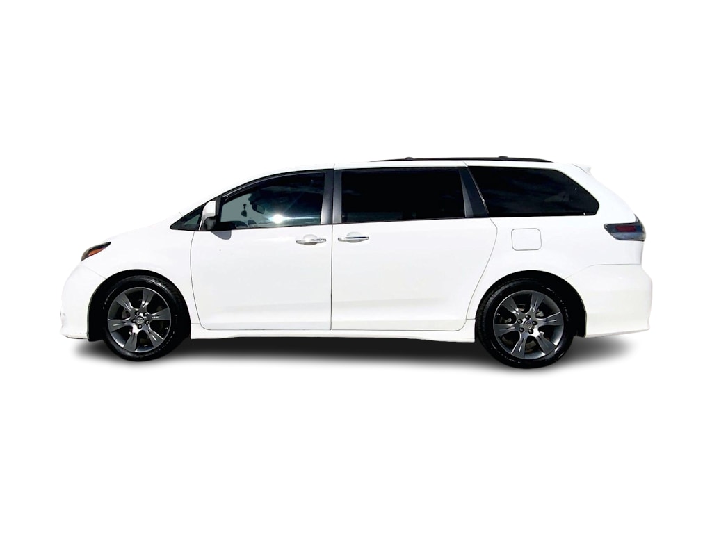 Thumbnail: 2015 Toyota Sienna - 3