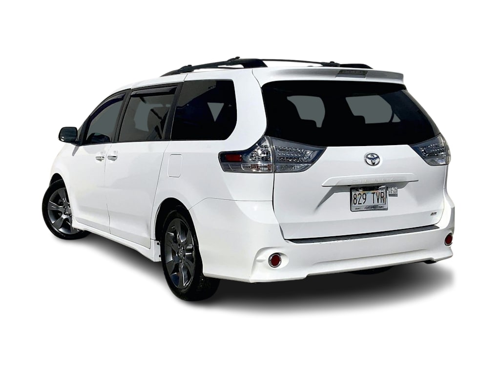 Thumbnail: 2015 Toyota Sienna - 4