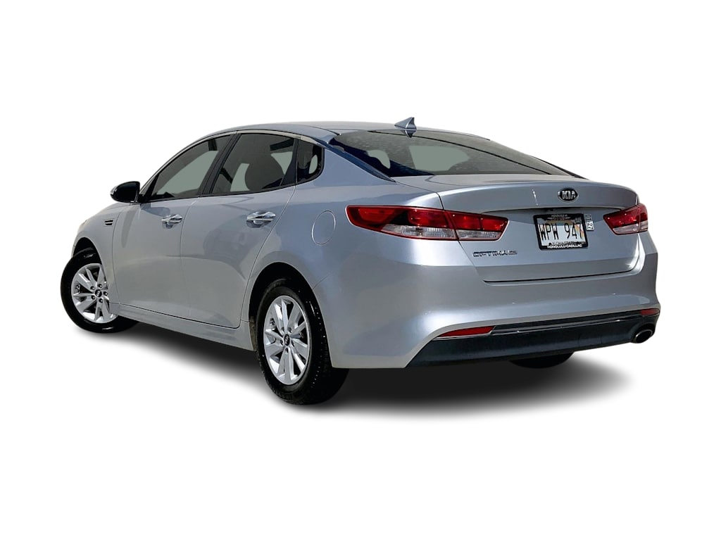 Thumbnail: 2017 Kia Optima - 4