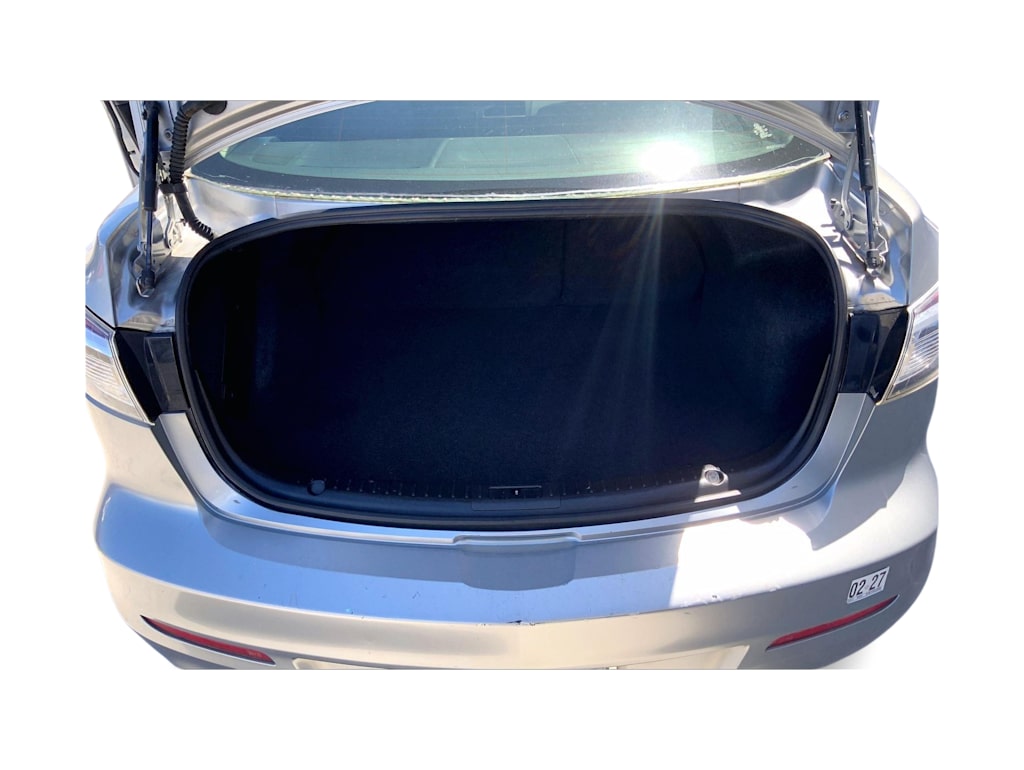 Thumbnail: 2012 Mazda Mazda3 - 18