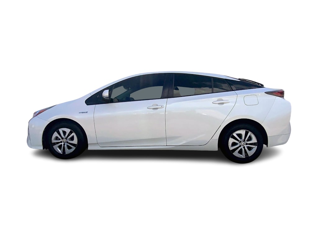 Thumbnail: 2016 Toyota Prius - 3