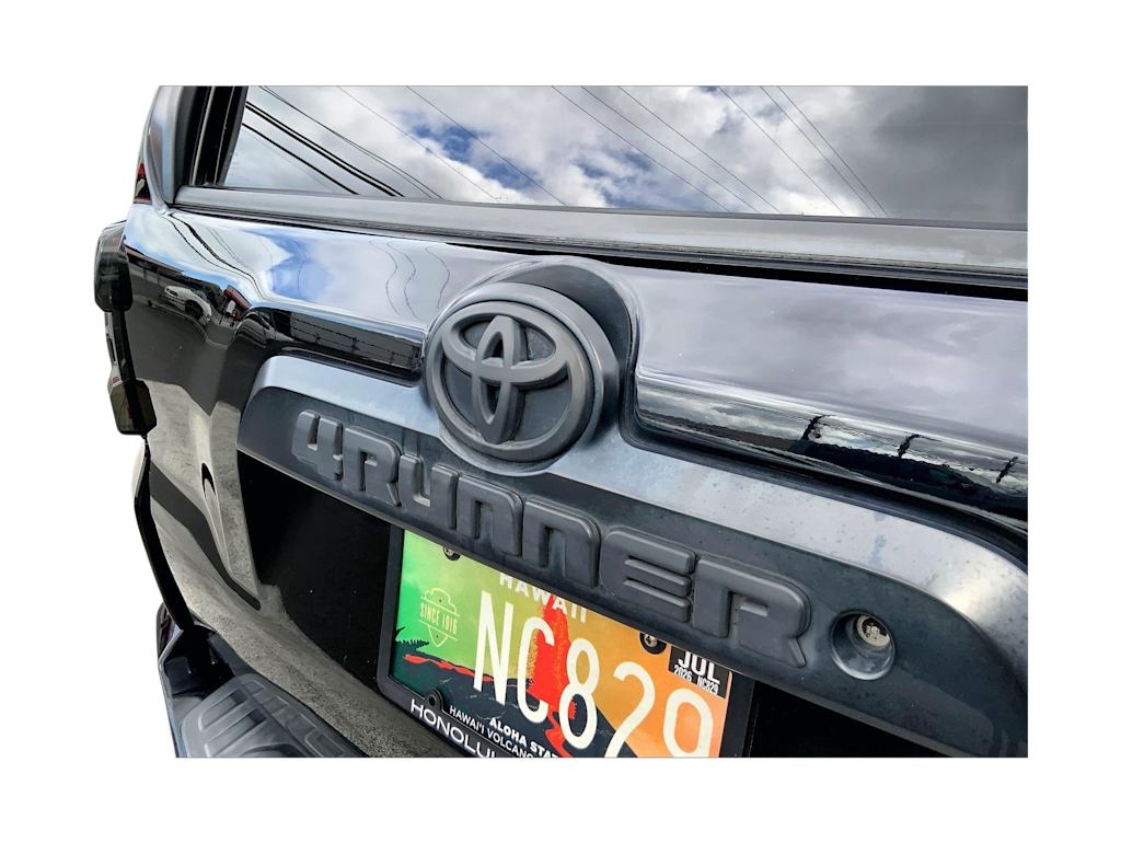 Thumbnail: 2020 Toyota 4Runner - 21