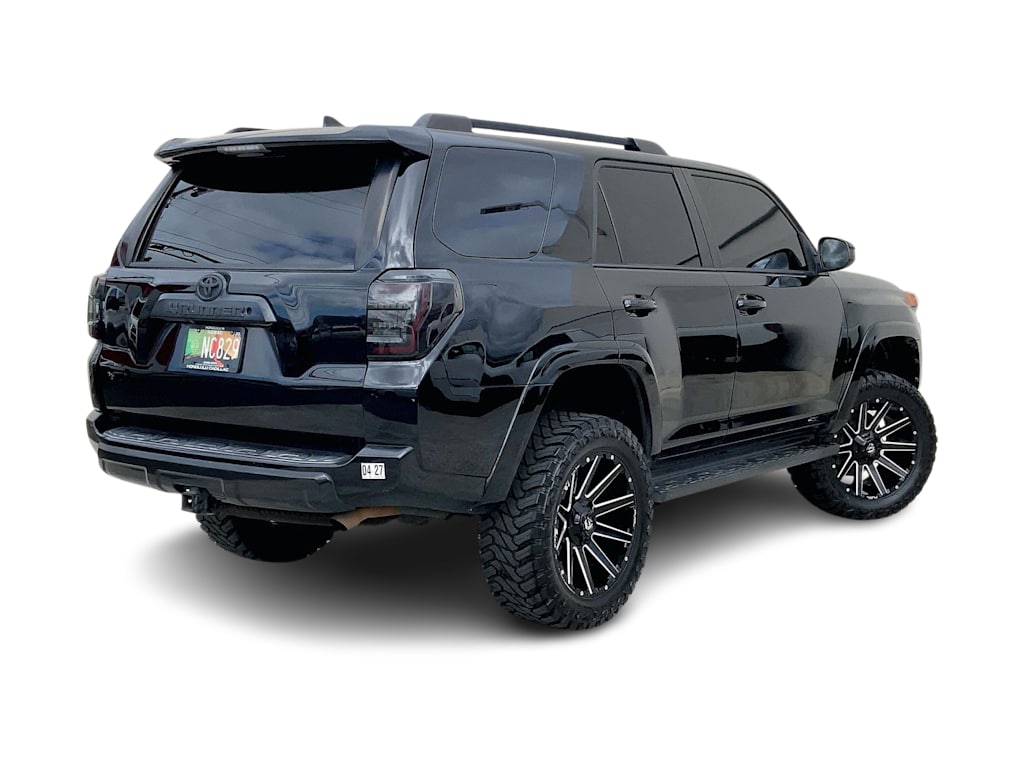 Thumbnail: 2020 Toyota 4Runner - 23