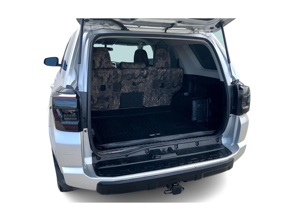 Thumbnail: 2016 Toyota 4Runner - 21