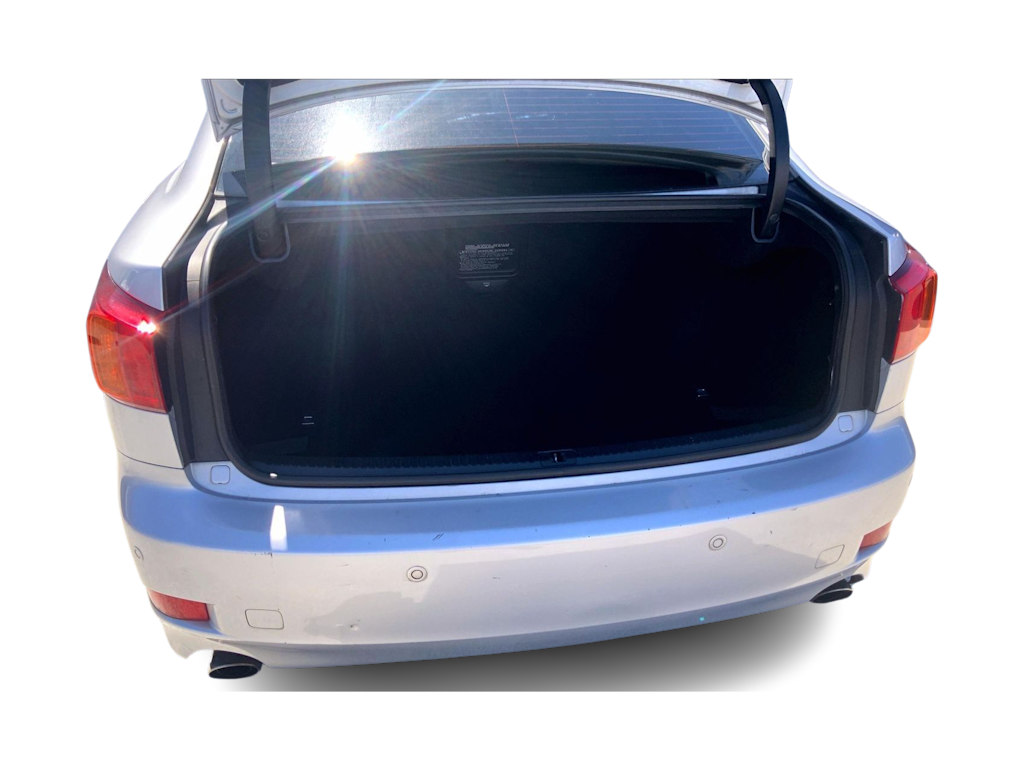 Thumbnail: 2010 Lexus IS - 21