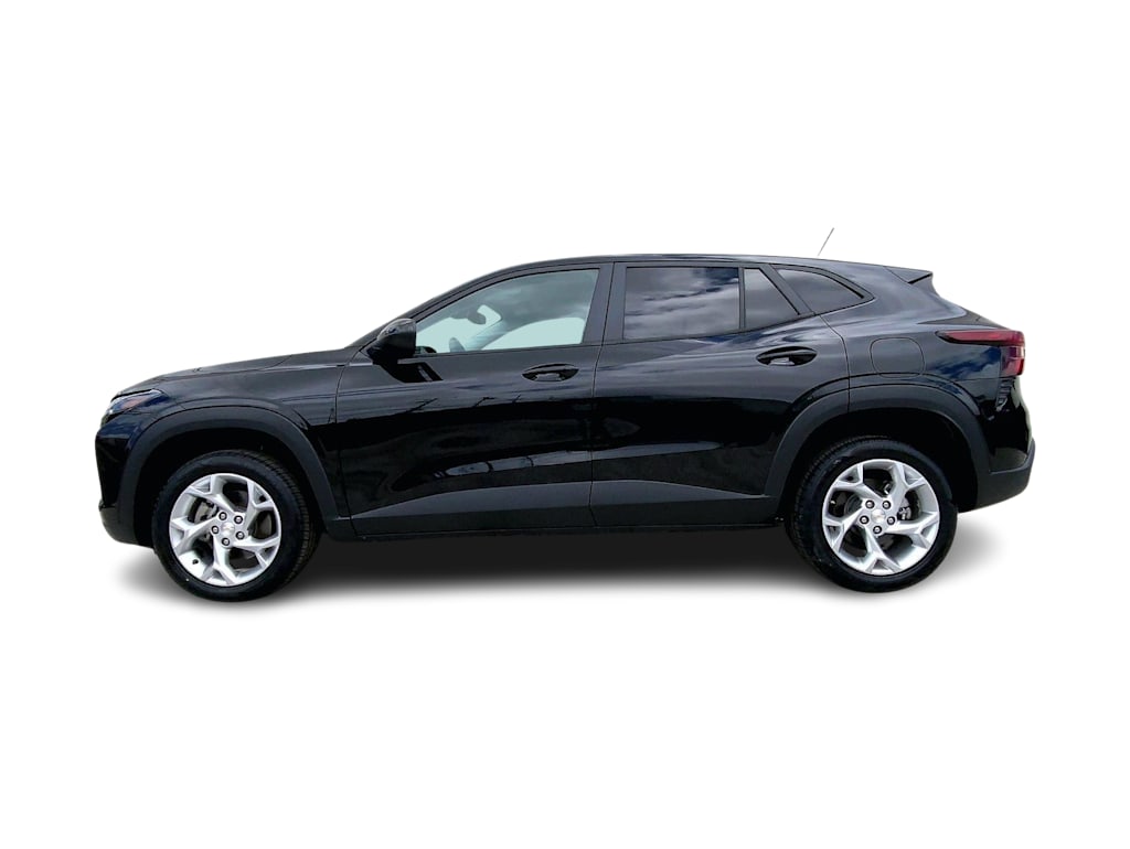 Thumbnail: 2024 Chevrolet Trax - 3