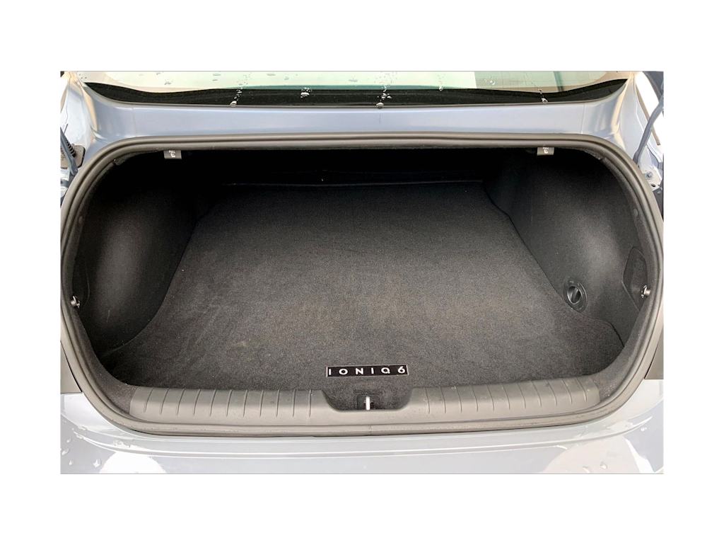 Thumbnail: 2023 Hyundai Ioniq 6 - 17