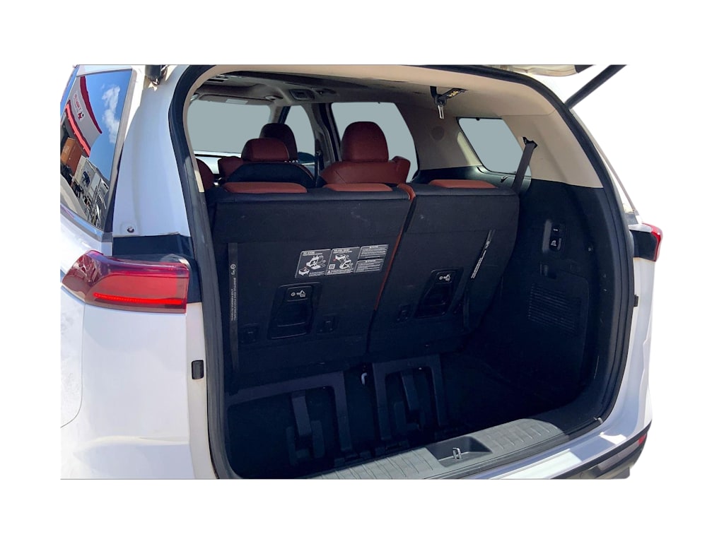 Thumbnail: 2024 Kia Carnival - 19