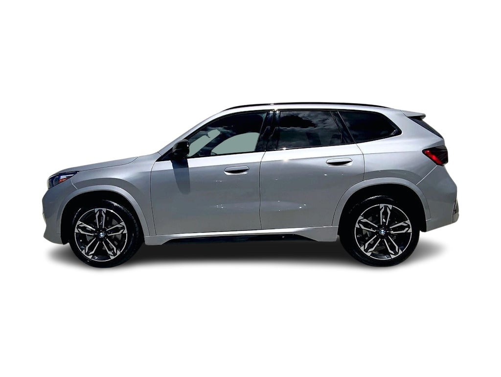 Thumbnail: 2023 BMW X1 - 3