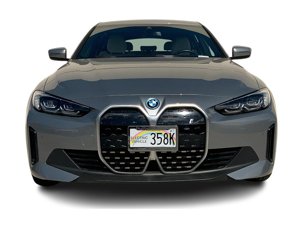 Thumbnail: 2022 BMW i4 - 6