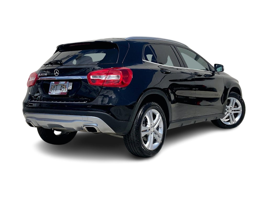 Thumbnail: 2017 Mercedes-Benz GLA - 23