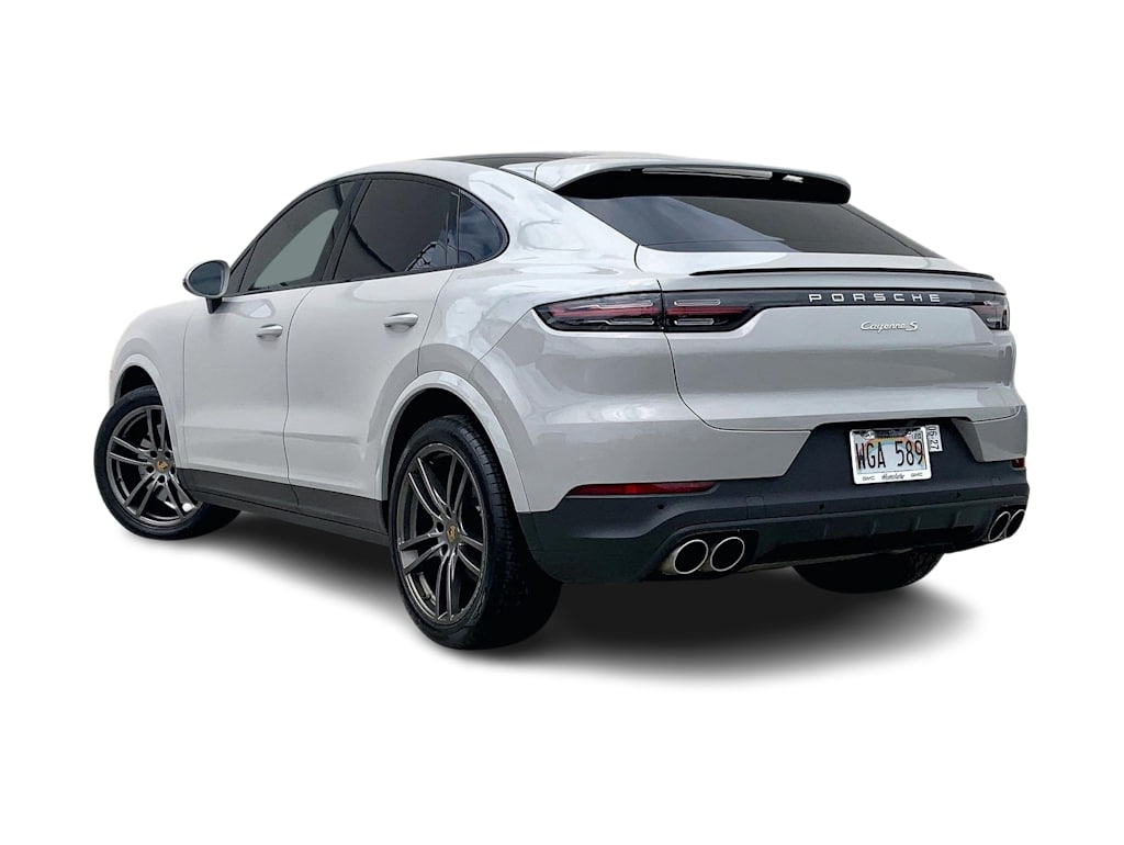 Thumbnail: 2021 Porsche Cayenne - 4