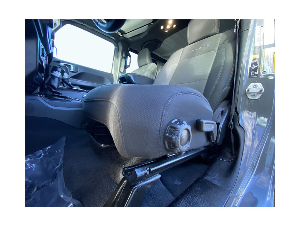 Thumbnail: 2020 Jeep Wrangler - 4