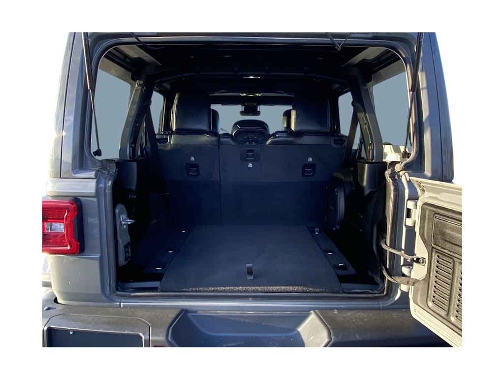 Thumbnail: 2022 Jeep Wrangler - 14