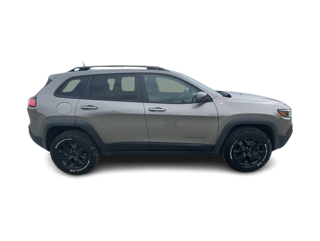 Thumbnail: 2020 Jeep Cherokee - 17