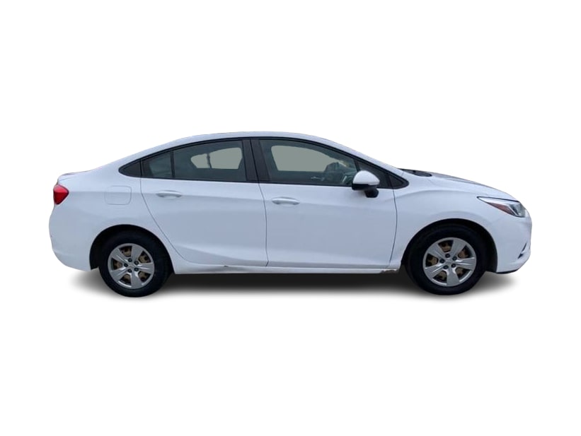 Thumbnail: 2018 Chevrolet Cruze - 16