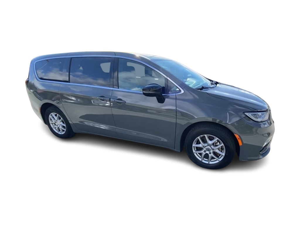 Thumbnail: 2025 Chrysler Pacifica - 19