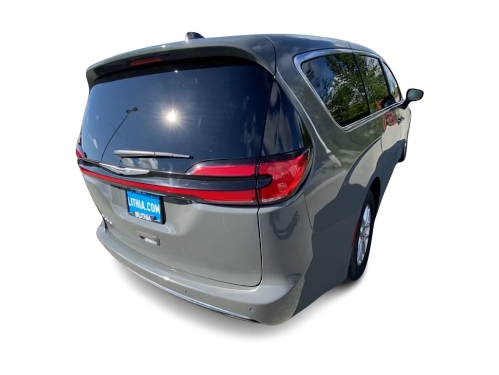 Thumbnail: 2025 Chrysler Pacifica - 17