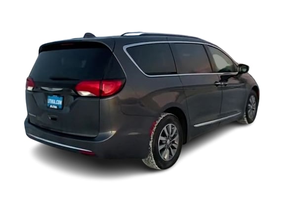 Thumbnail: 2020 Chrysler Pacifica - 9
