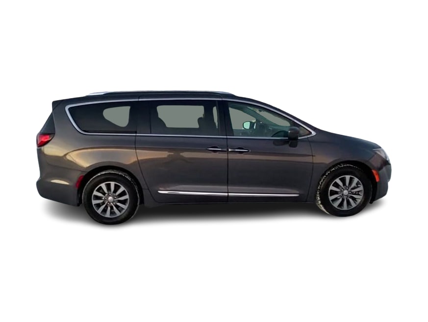 Thumbnail: 2020 Chrysler Pacifica - 6