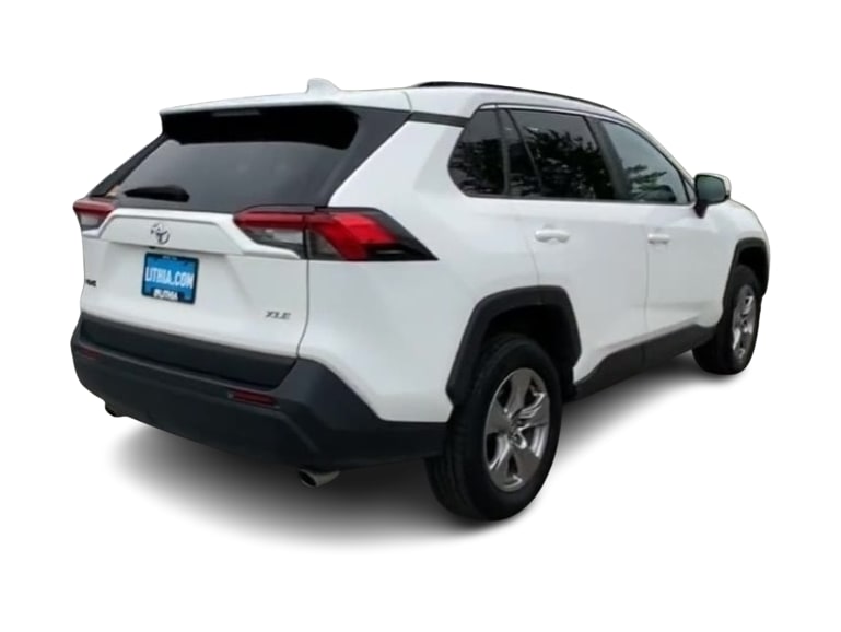 Thumbnail: 2023 Toyota RAV4 - 20