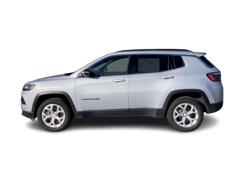 Thumbnail: 2024 Jeep Compass - 22