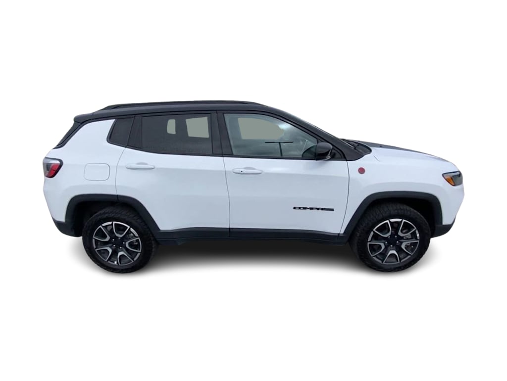 Thumbnail: 2024 Jeep Compass - 18