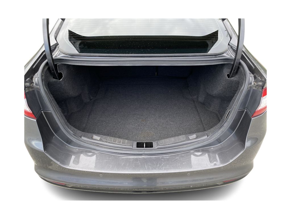 Thumbnail: 2016 Ford Fusion - 15