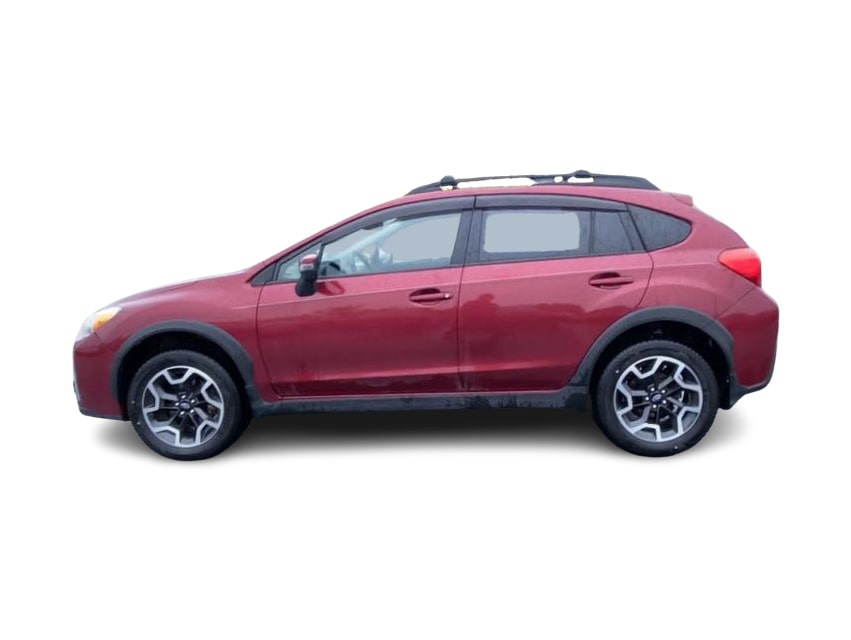 Thumbnail: 2017 Subaru Crosstrek - 3
