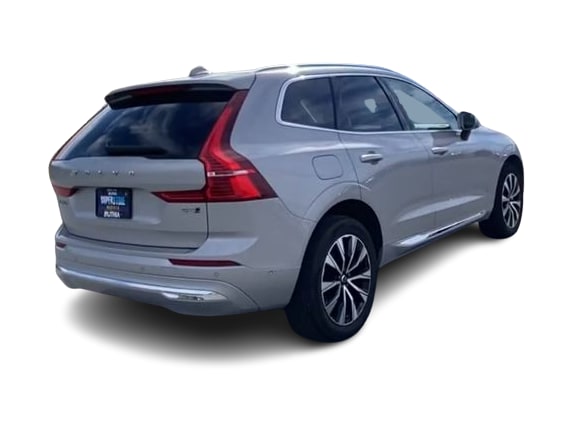 Thumbnail: 2023 Volvo XC60 - 24