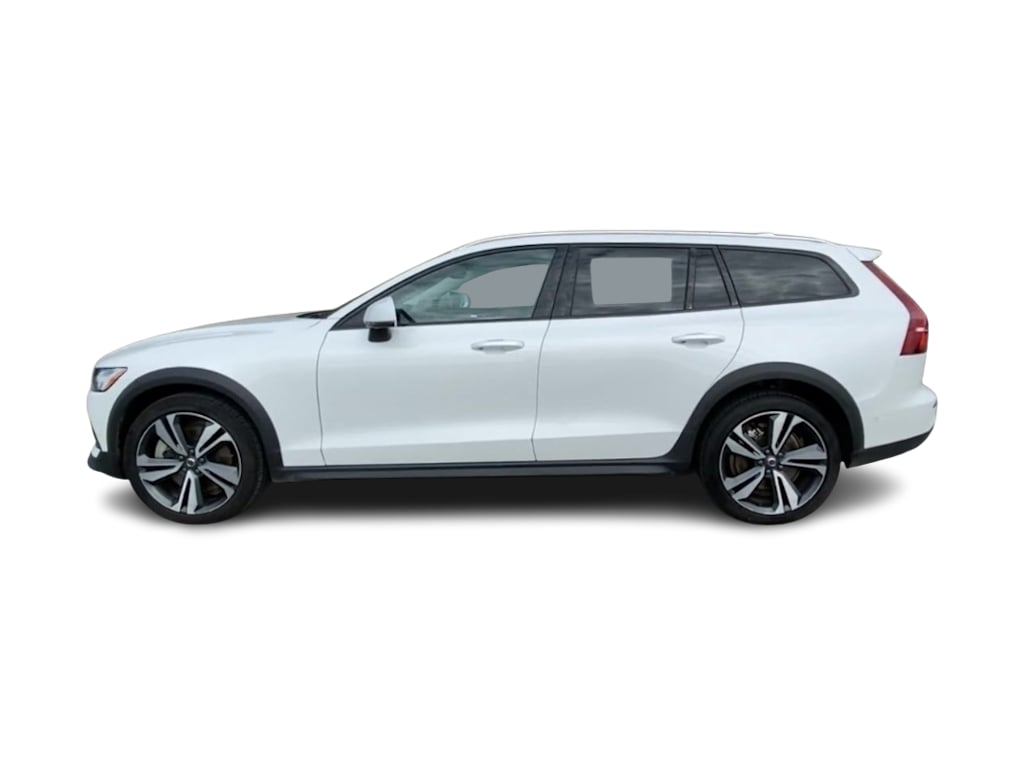 Thumbnail: 2025 Volvo V60 - 3