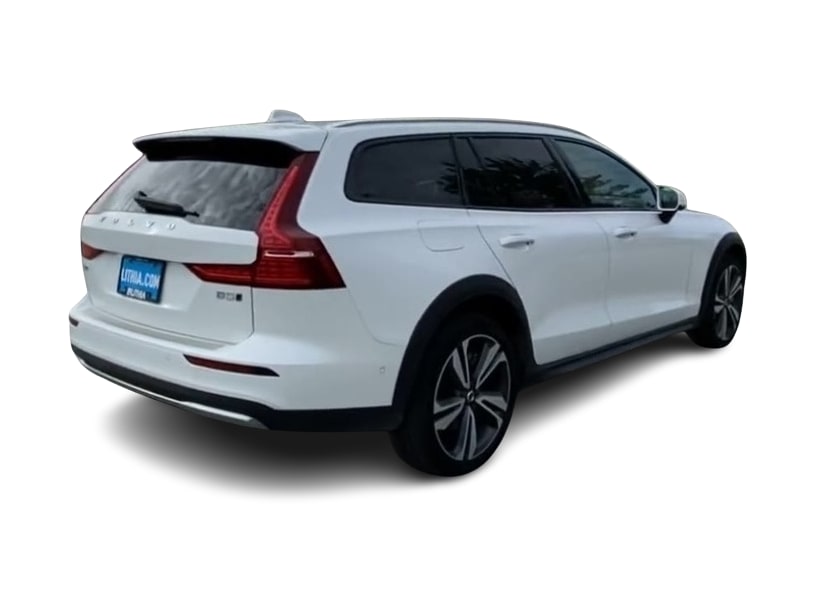Thumbnail: 2025 Volvo V60 - 20