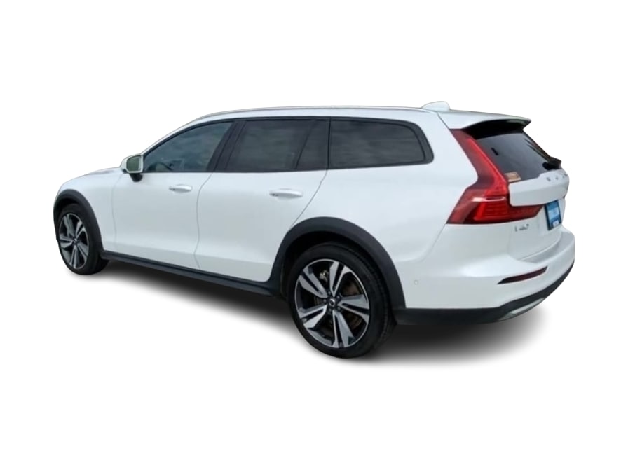 Thumbnail: 2025 Volvo V60 - 4