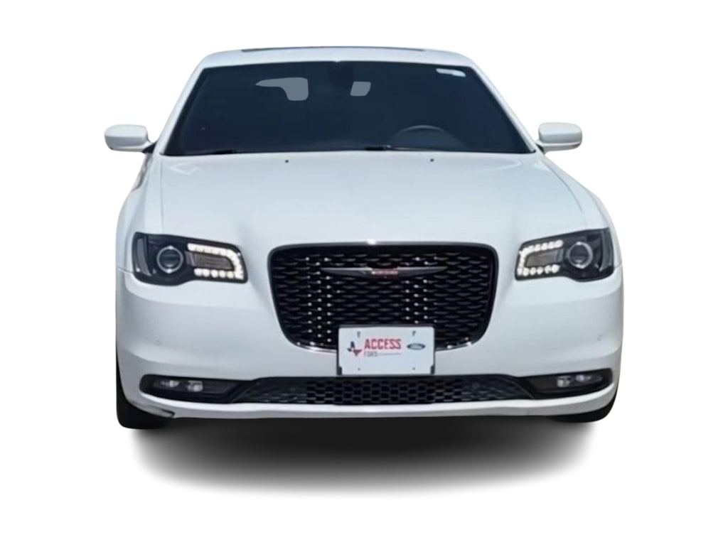Thumbnail: 2023 Chrysler 300 - 4