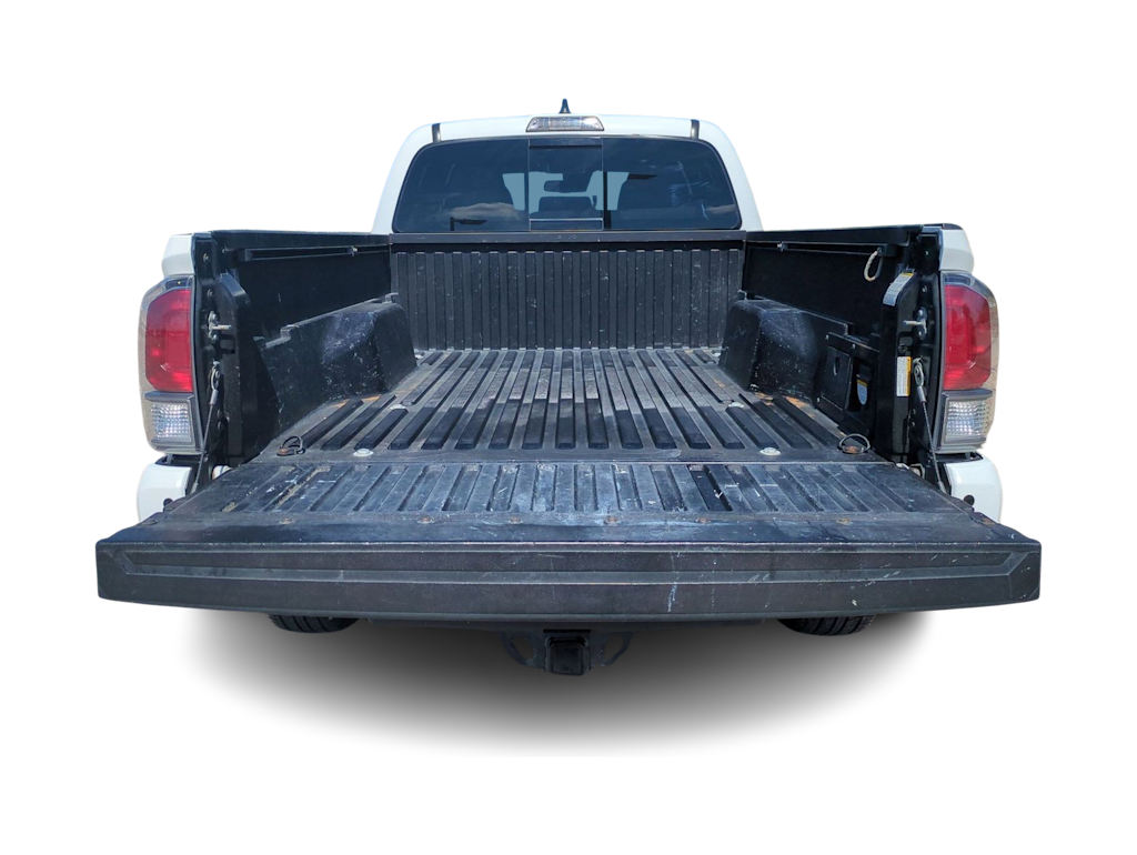 Thumbnail: 2022 Toyota Tacoma - 16