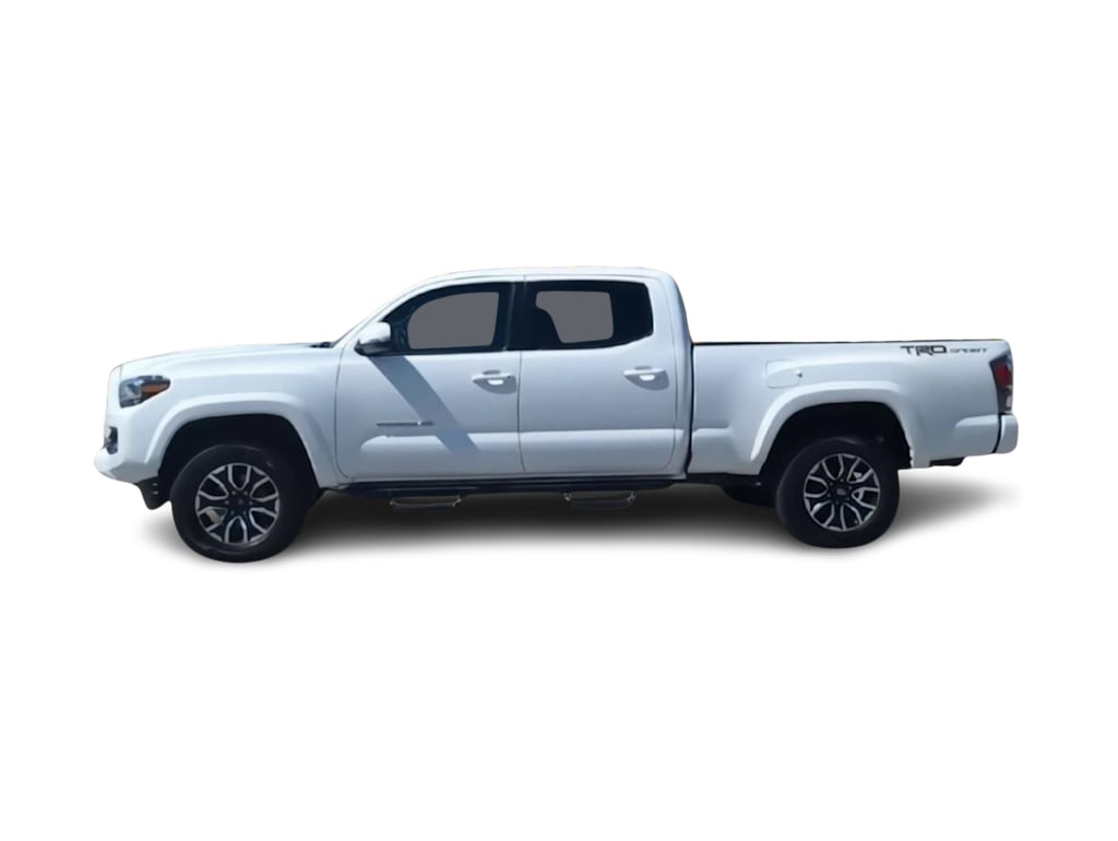 Thumbnail: 2022 Toyota Tacoma - 3