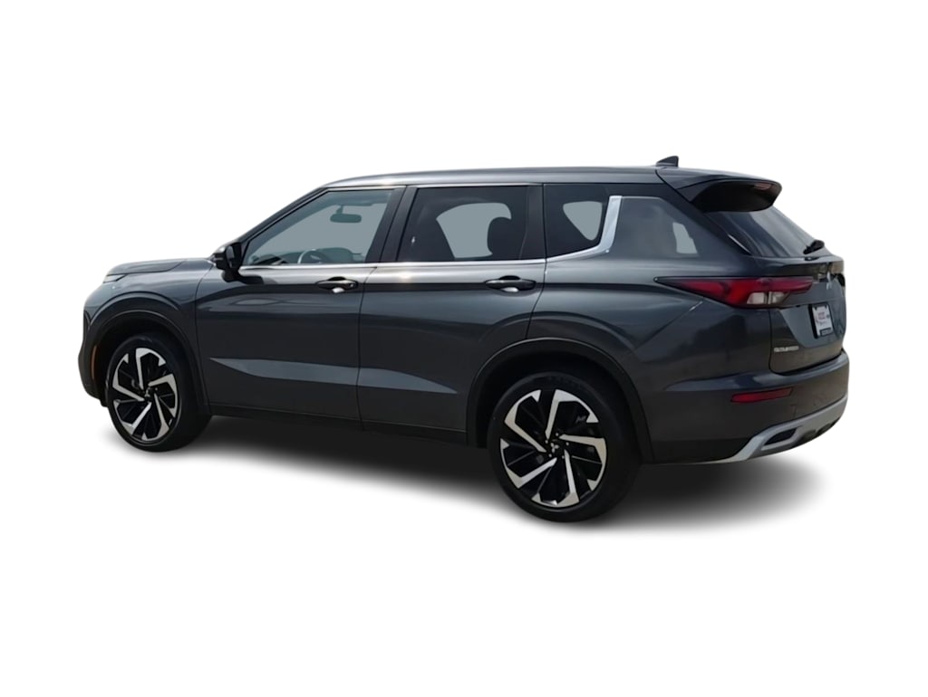 Thumbnail: 2024 Mitsubishi Outlander - 21