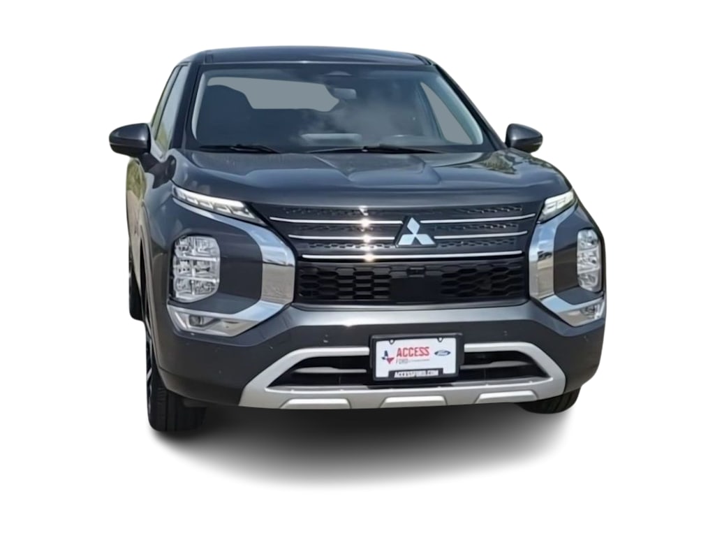 Thumbnail: 2024 Mitsubishi Outlander - 4