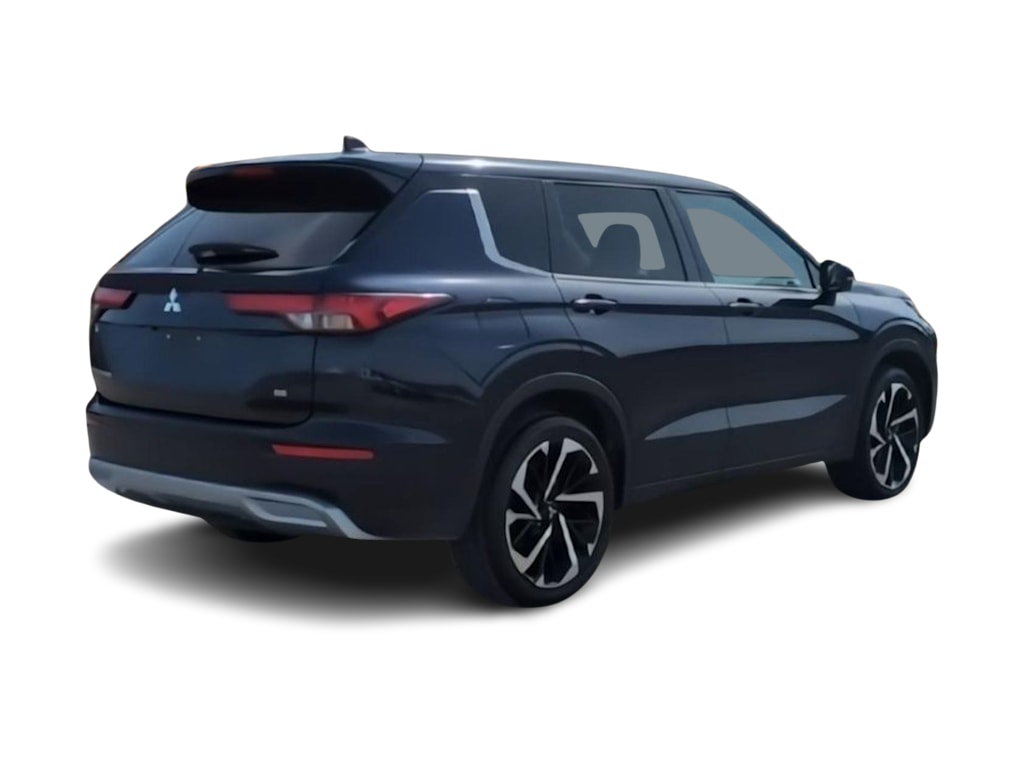 Thumbnail: 2024 Mitsubishi Outlander - 23