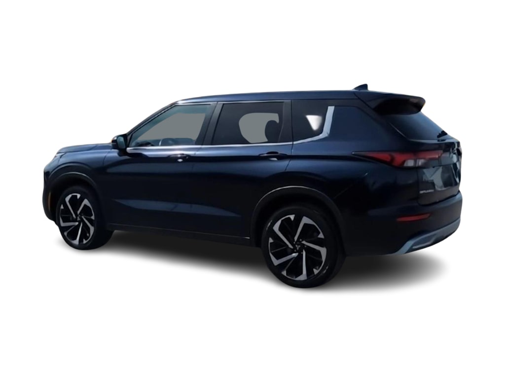 Thumbnail: 2024 Mitsubishi Outlander - 4