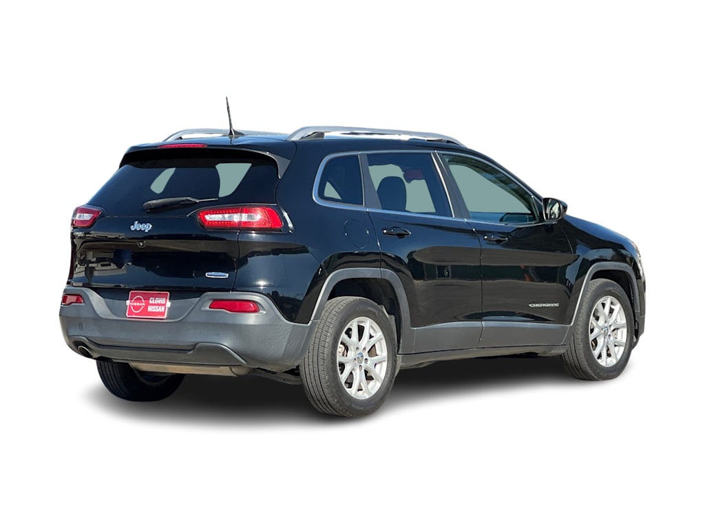 Thumbnail: 2017 Jeep Cherokee - 19