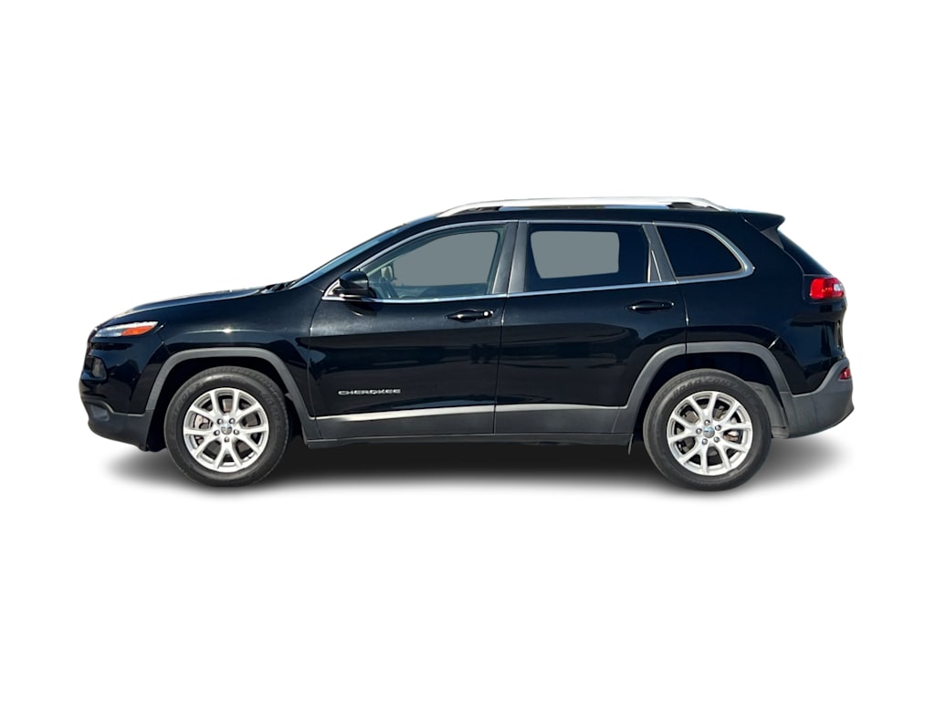 Thumbnail: 2017 Jeep Cherokee - 3